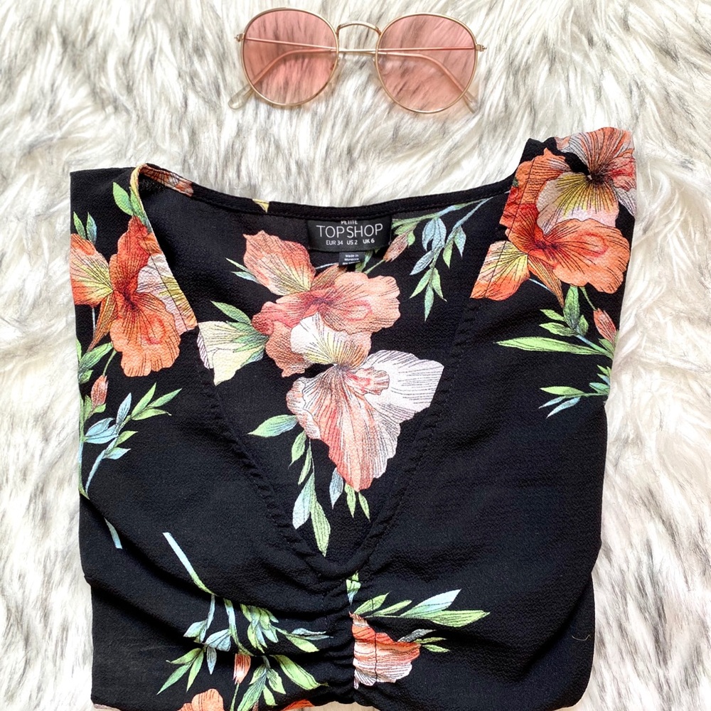 LIKE NEW Topshop Top